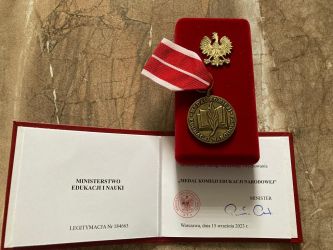 Kliknij tutaj