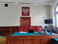 Kliknij tutaj